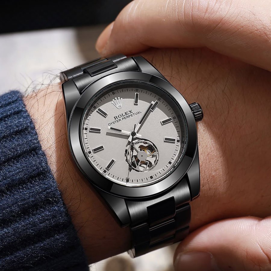 Black & White Watch - Horizon Core